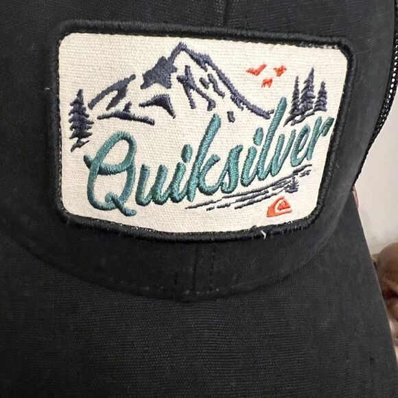 Quiksilver x Stranger Things Men's Clean Rivers Snapback patch Hat - Picture 2 of 6